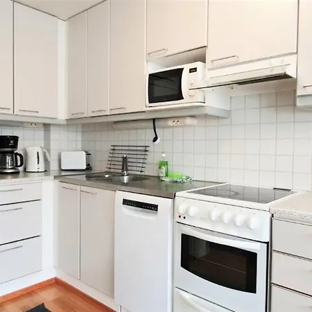 アパート Kotimaailma - Saunallinen & Parvekkeellinen Kaksio - Verstaankatu タンペレ